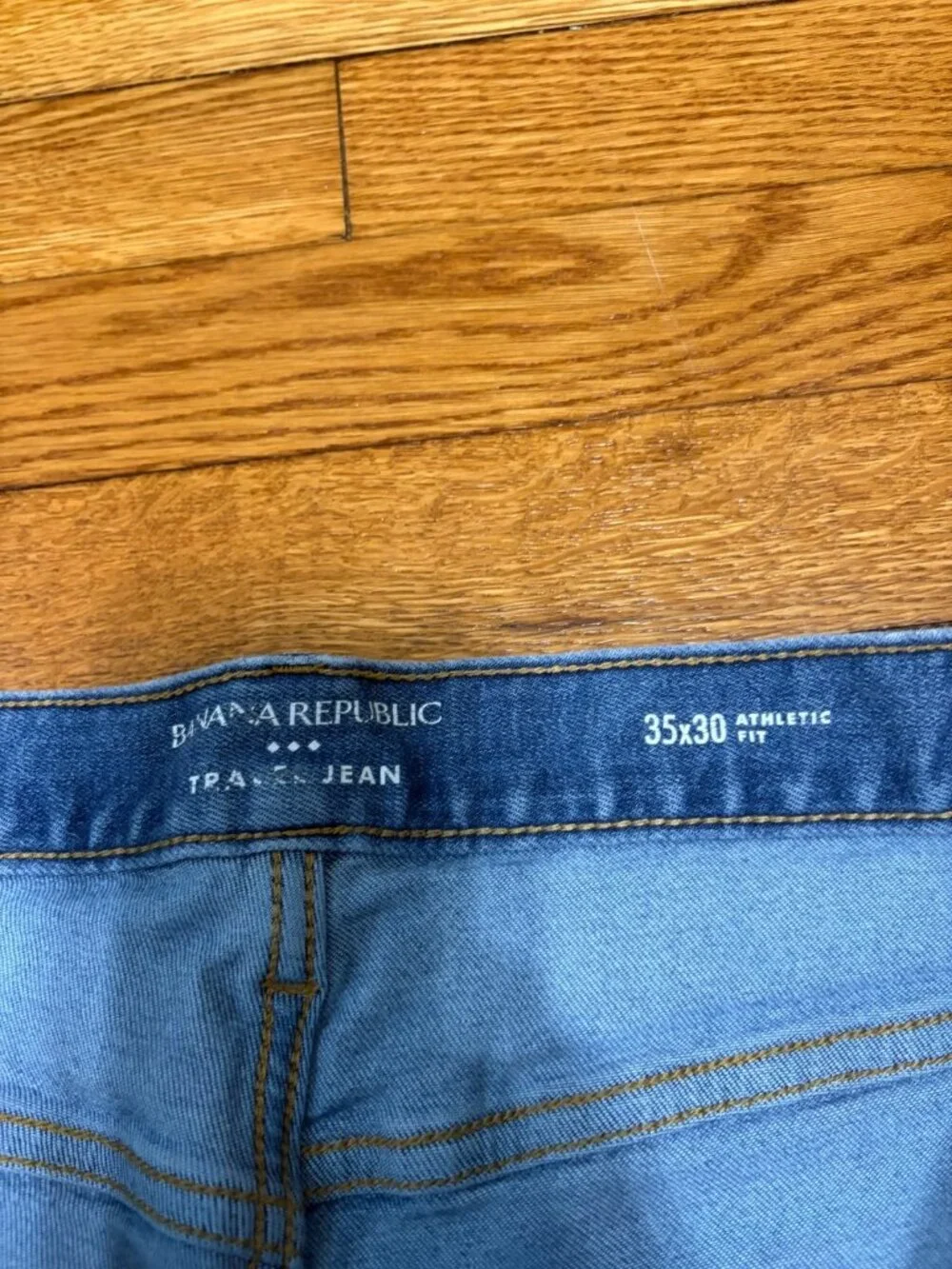 Banana Republic Mens Athletic Fit Travel Jean Size 35x30 Blue Stretch Denim Pant